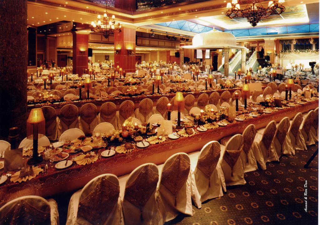 Regency Palace Hotel Джуния Екстериор снимка