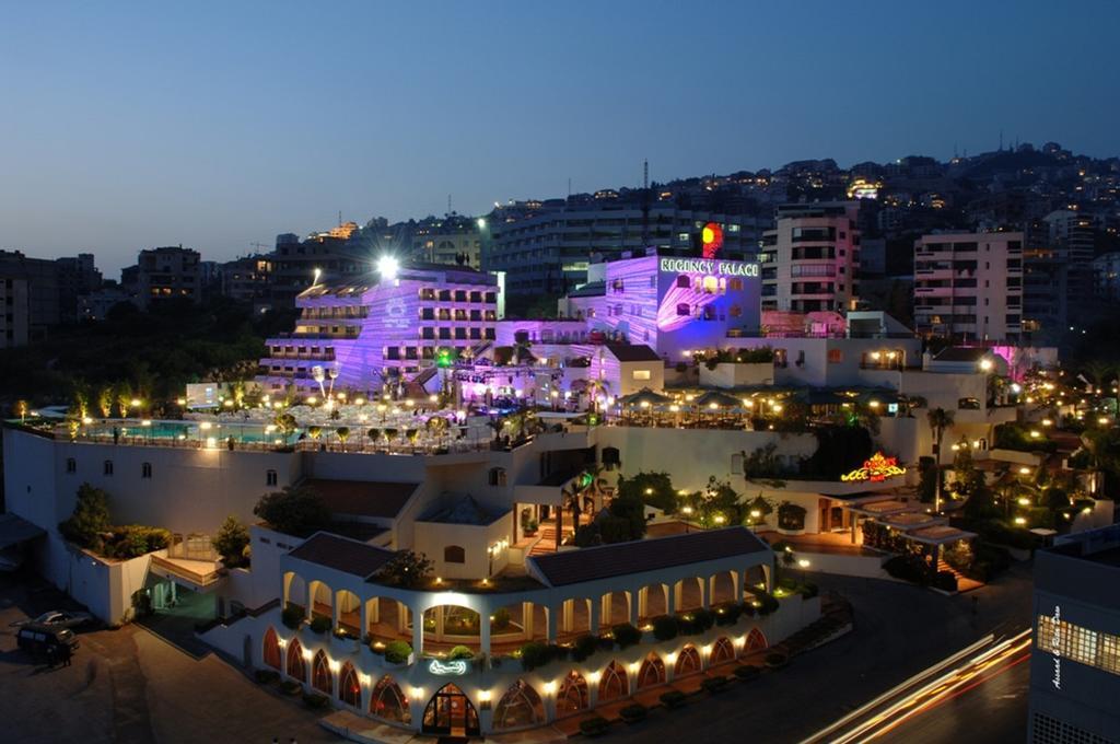 Regency Palace Hotel Джуния Екстериор снимка