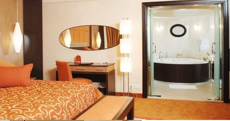 Regency Palace Hotel Джуния Екстериор снимка